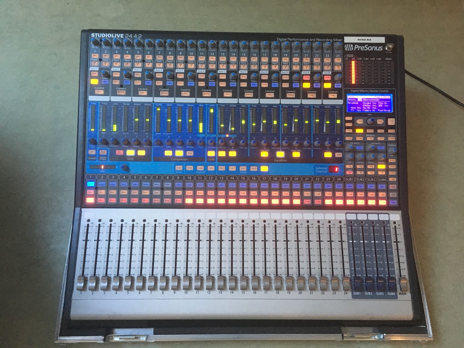 Digitales Audio-Mischpult 24 Kanäle